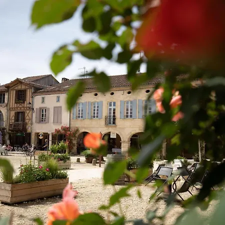 Le Clos Bleu بيت للعطل