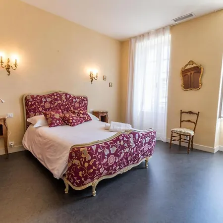 Le Clos Bleu بيت للعطل