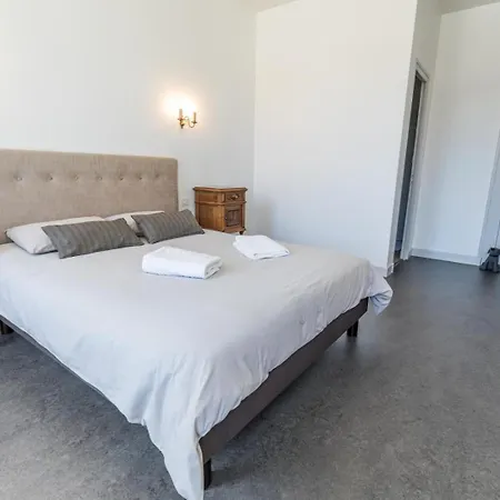 Le Clos Bleu بيت للعطل