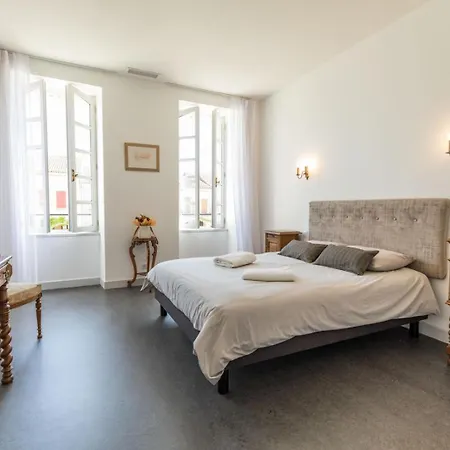Le Clos Bleu Holiday home *