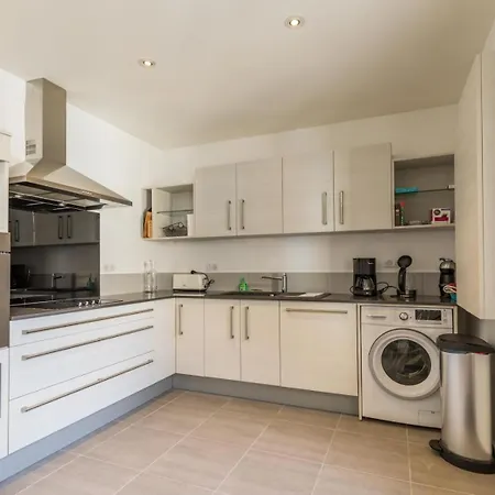 Le Clos Bleu بيت للعطل *